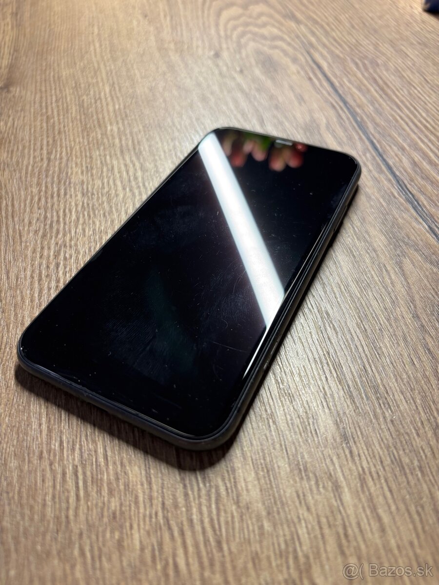 Predam iPhone 11 64gb black - 4