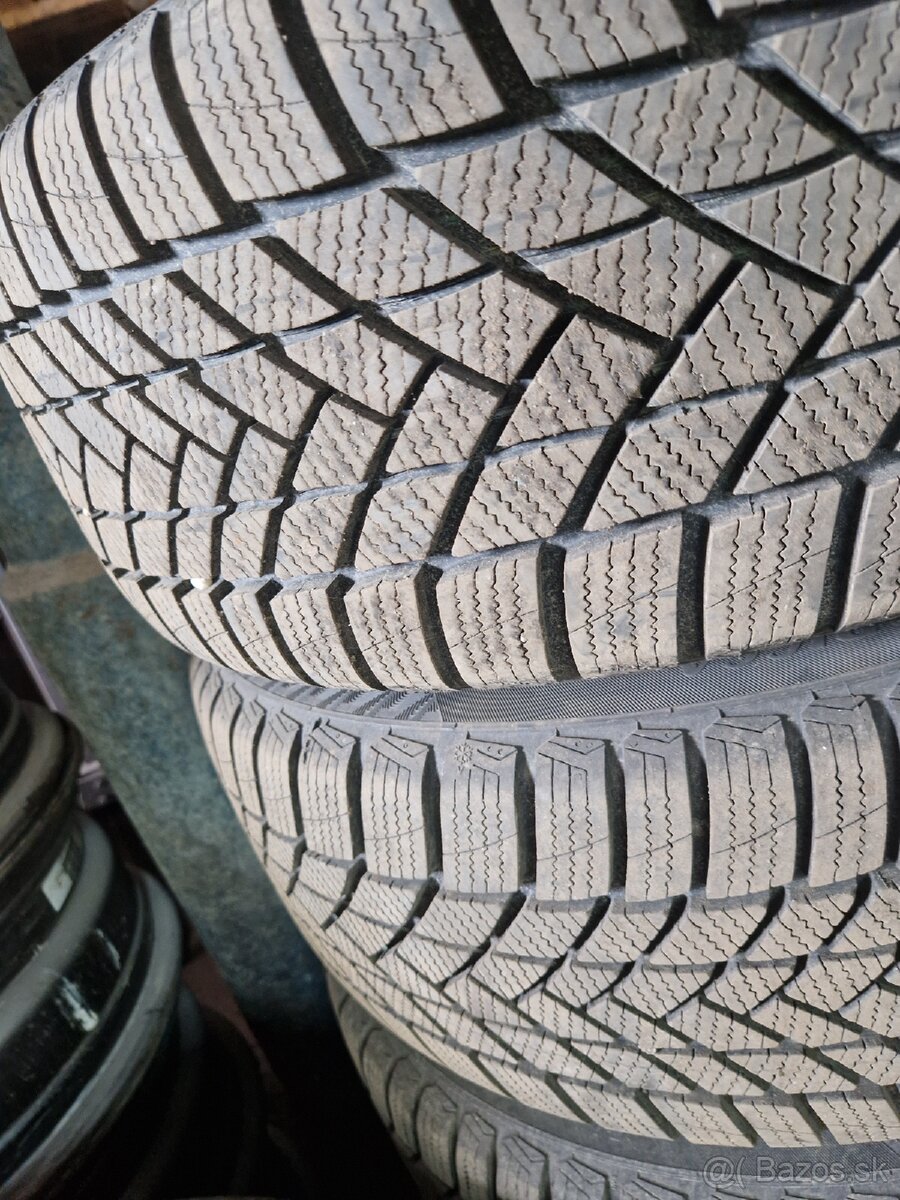 225/45 R17 5x112 Audi - 4