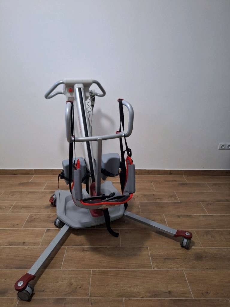 Molift zdvíhací a oporný stroj - 4