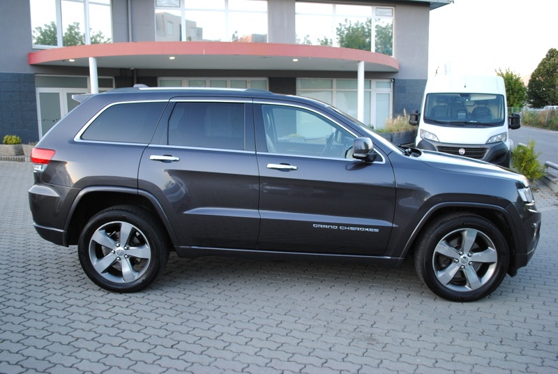 Jeep Grand Cherokee 3.0L V6 Overland A/T⭐PREVERENÉ VOZIDLO⭐