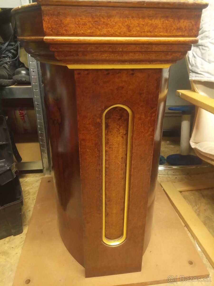 Jedálenský stôl - 4