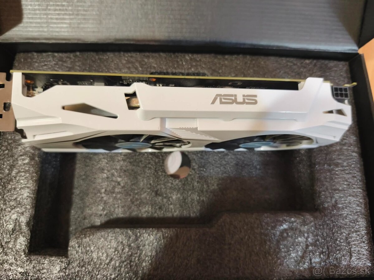 ASUS Dual GTX 1060 6 GB (OC) - 4