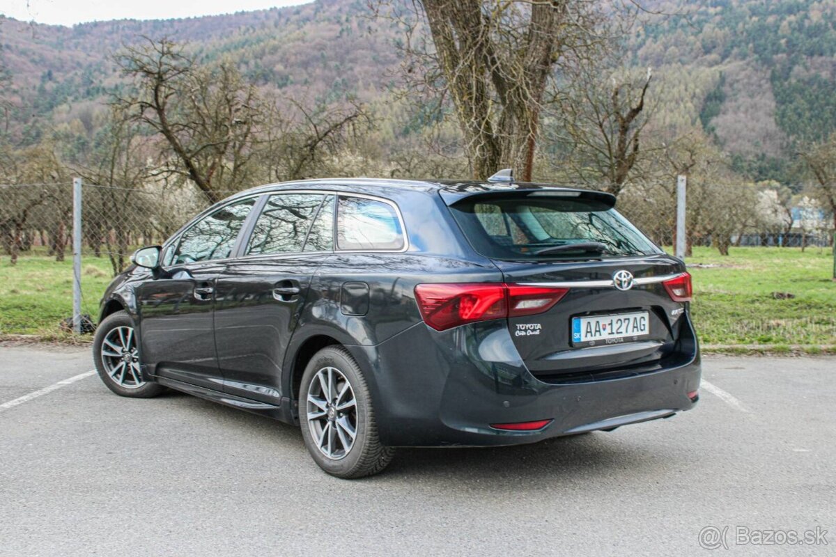 Toyota Avensis Combi 1.6 D-4D - 4