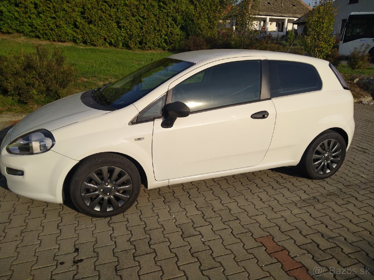 Fiat Grande Punto 1.3 jtdm 2014 - 4