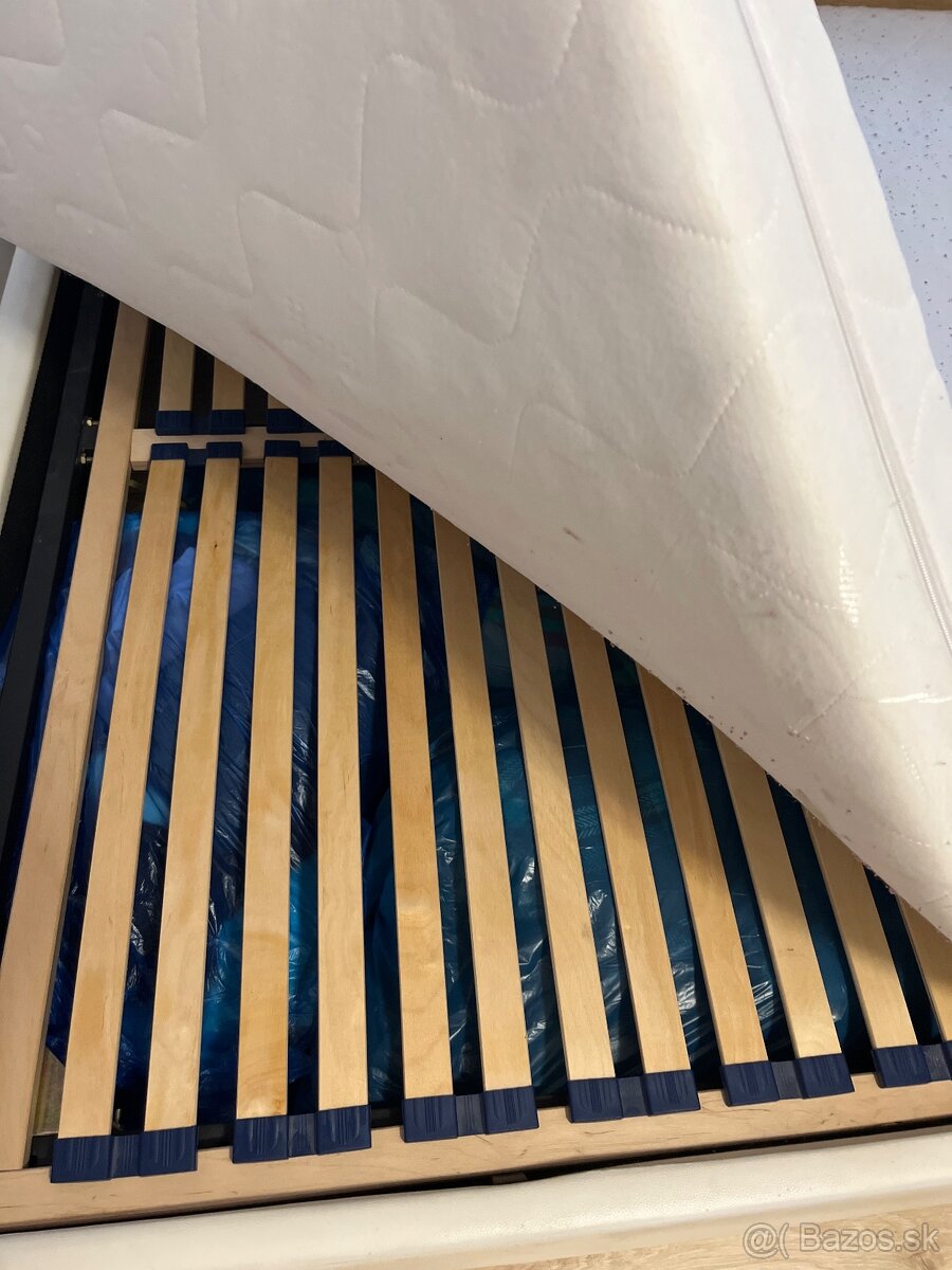 Postel s rostom a matracom 215x170cm s uloznym priestorom - 4