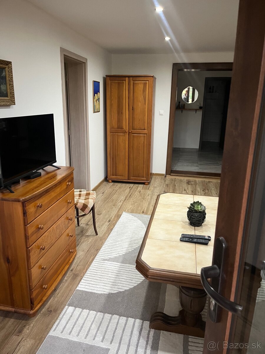 prenájom 2izb. bytu - 4