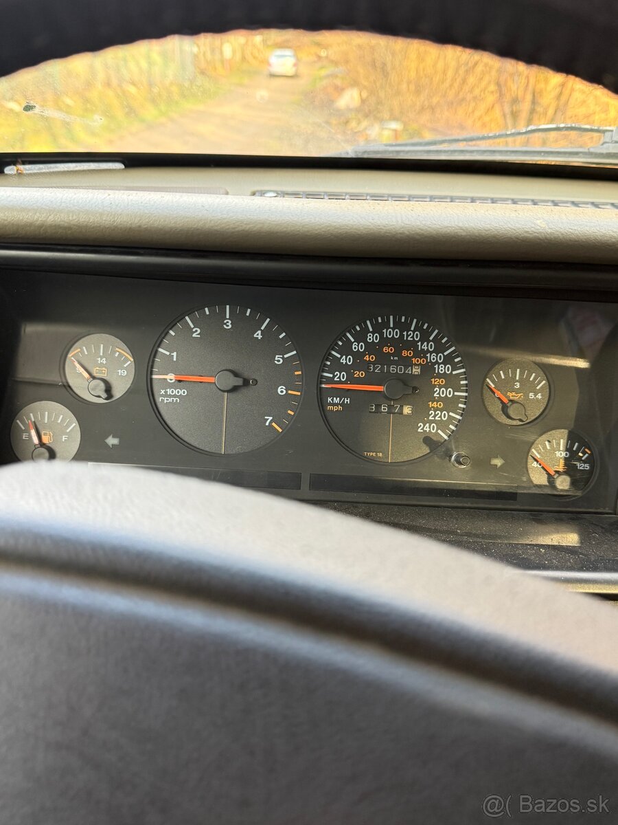 Jeep Grand Cherokee 5,2 - 4