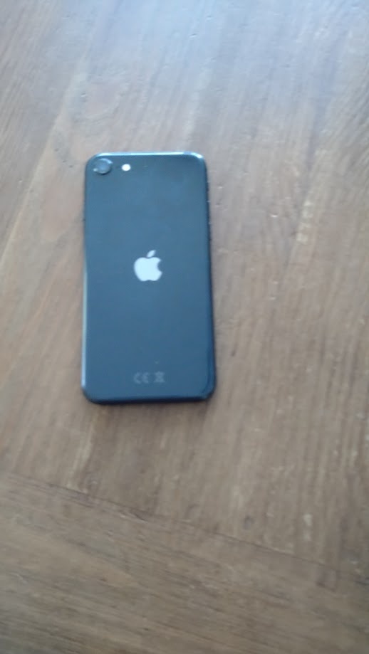 iPhone SE 2020 (64GB Black) - 4