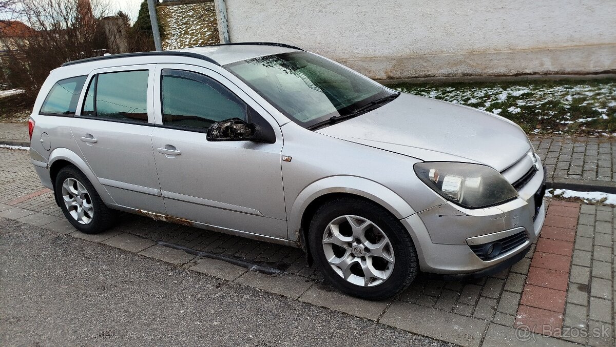 OPEL ASTRA H - 4
