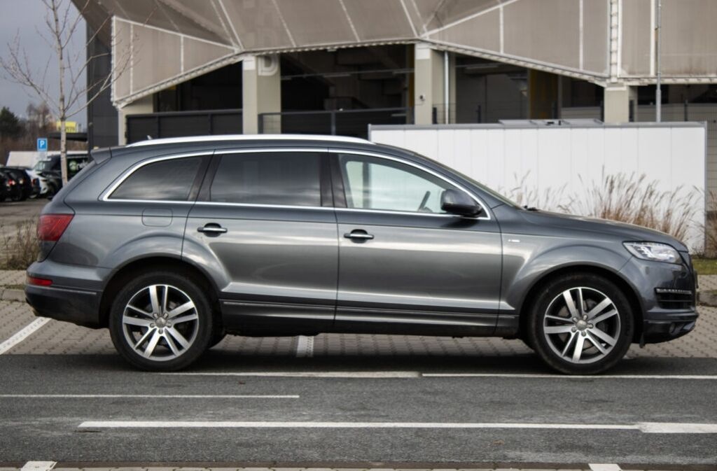 Audi Q7 3.0 TDI quattro Tiptronic S-line (2011) - 4