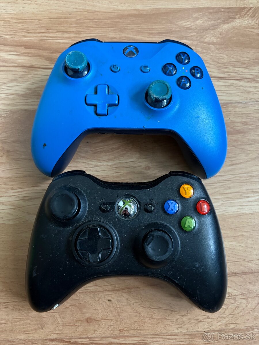 2× Xbox ovládače - 4