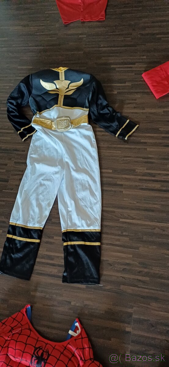 Predám maškarný kostými - 4