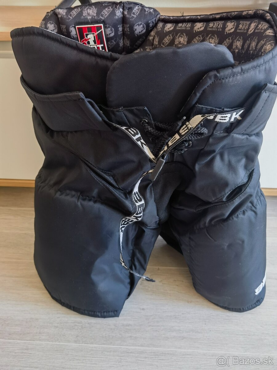 Hokejová výstroj - 4