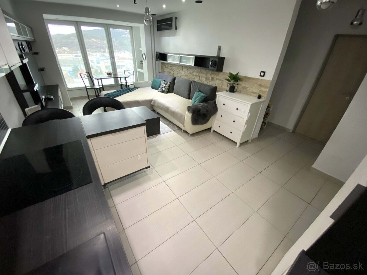 moderný 2kk s balkónom v centre Žiliny - 4