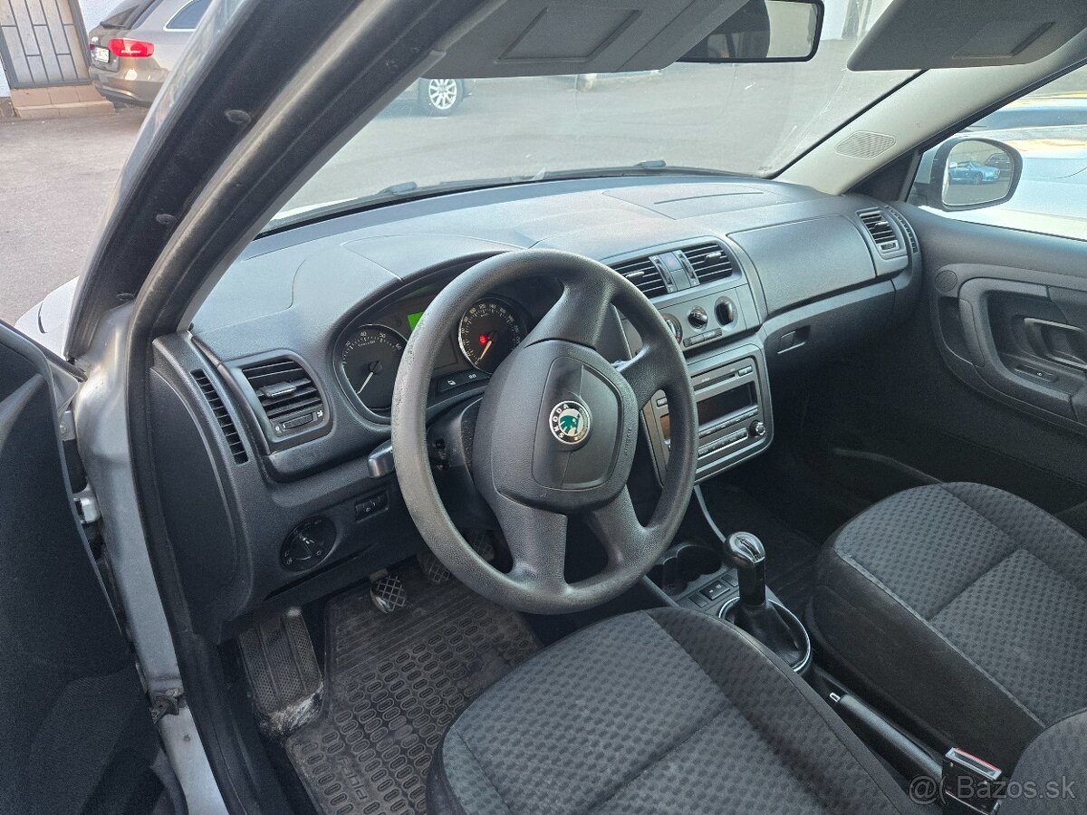 SKODA FABIA 2 1.2 TSI - 4