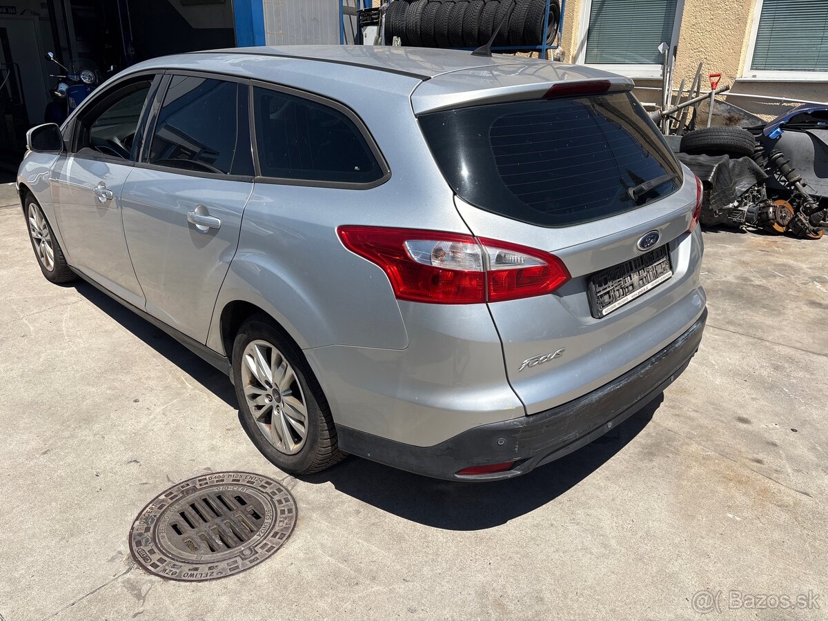 Rozpredam Ford Focus 2,0d rv 2012 - 4