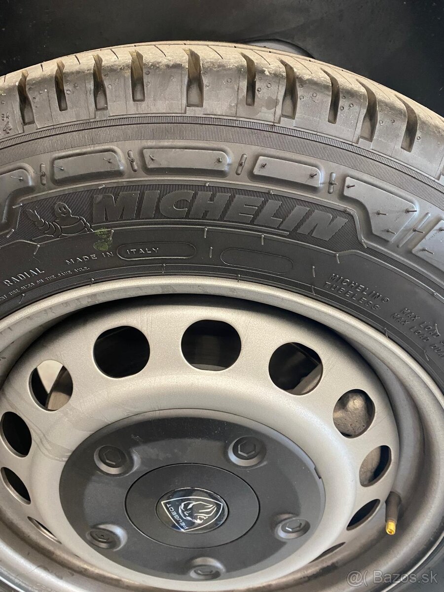 4x MICHELIN 215/65 R 16C - letné - 4