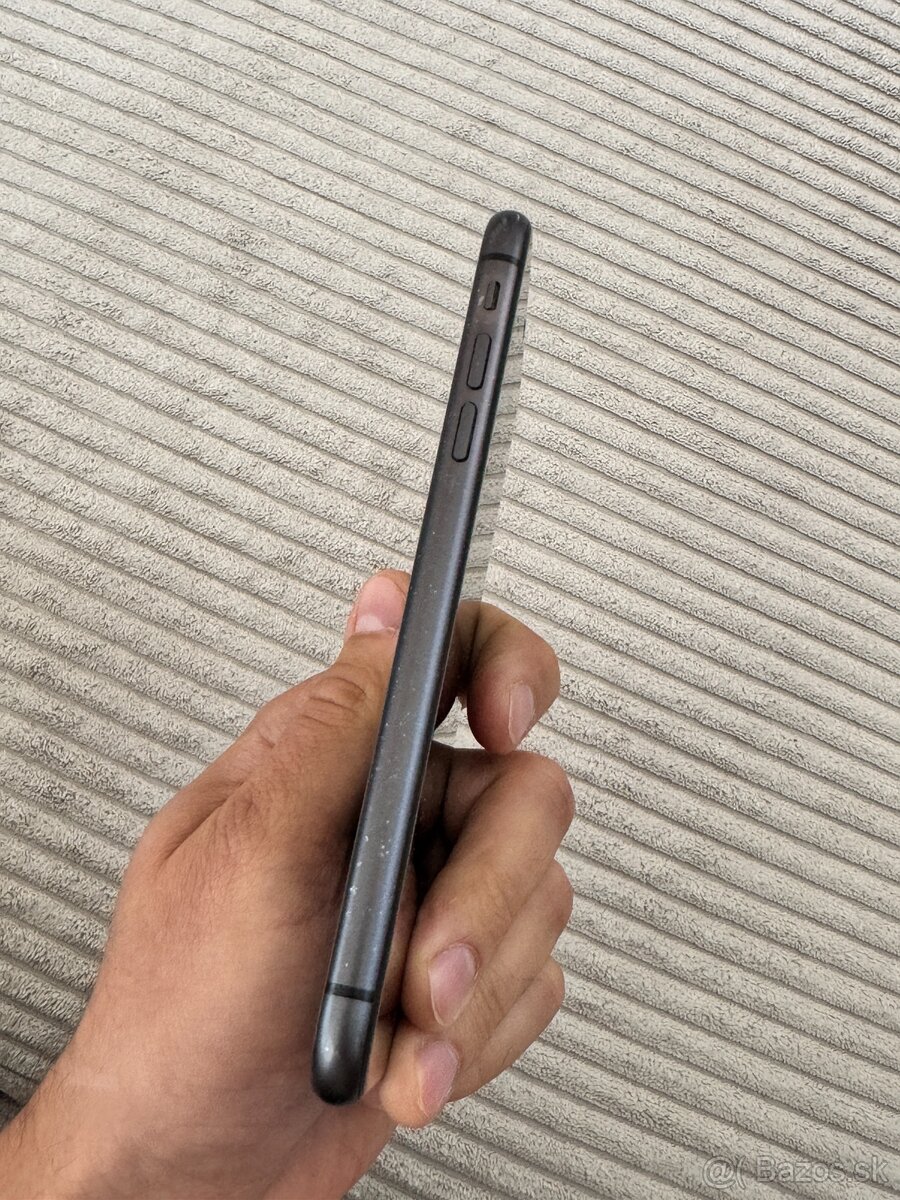 Apple iPhone 11 128 GB - 4