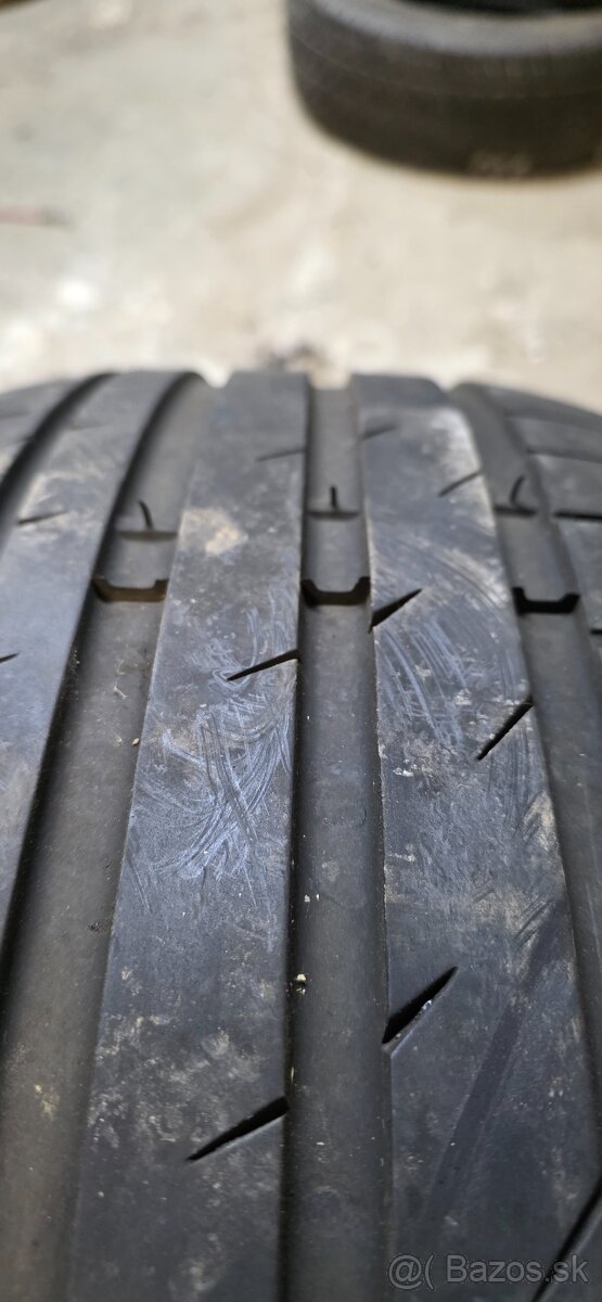 225/40 r20 letné 2ks ako nové - 4