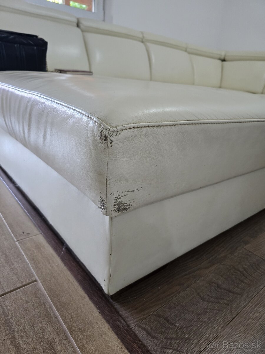 Predam rozkladaci gauc v bezovej kozi - 4