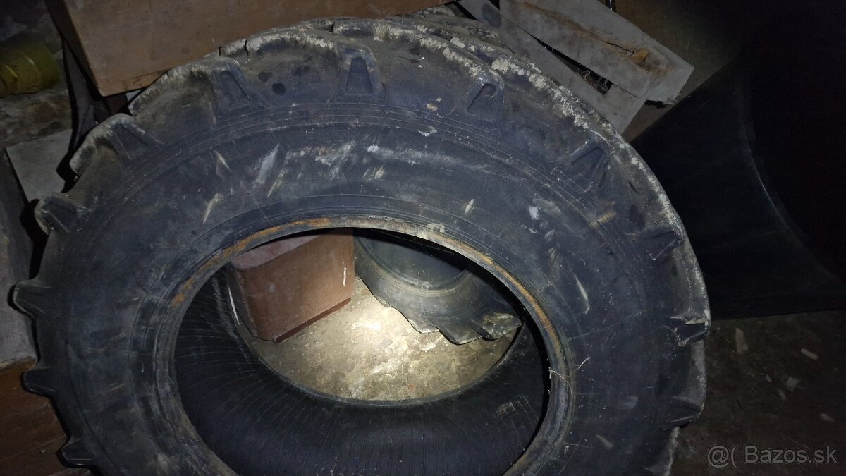 Radialne pneumaiky 16.9-30 - 4