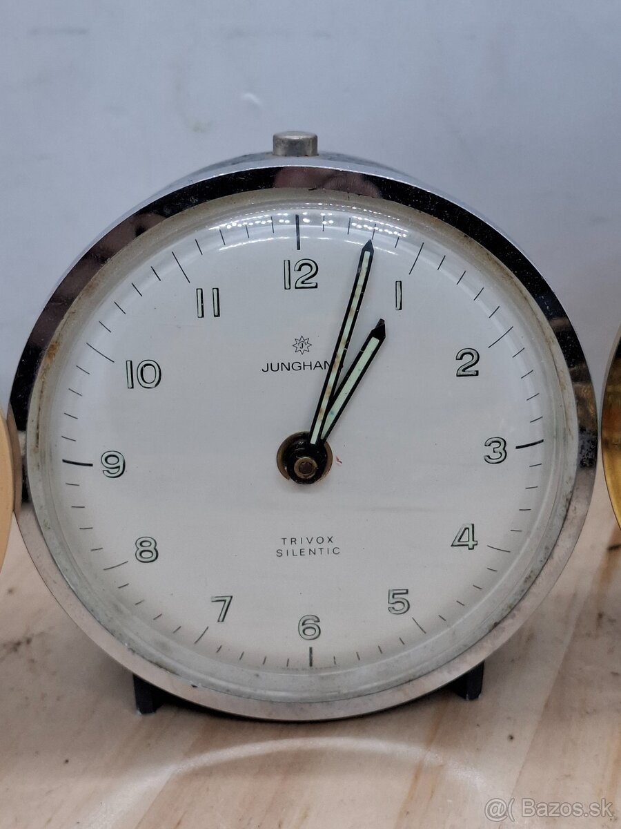 Predám funkčné budíky JUNGHANS Trivox 22€ kus s predzvánaním - 4