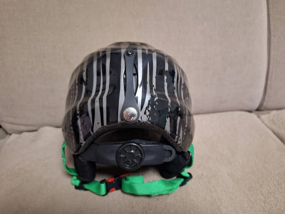 Lyžiarské prilby - 4