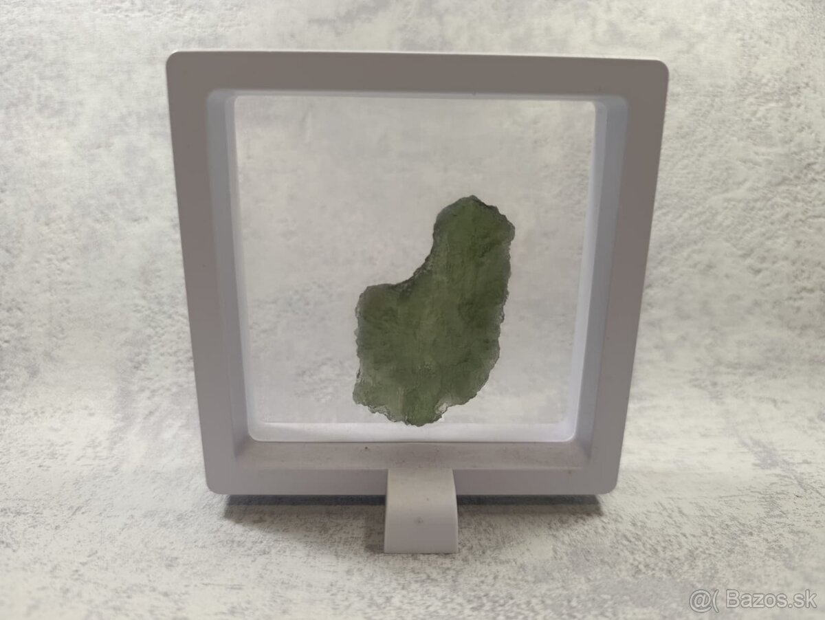 Krásný velký Vltavin z Chlumu, 14,36 gramu, ve stojánku - 4