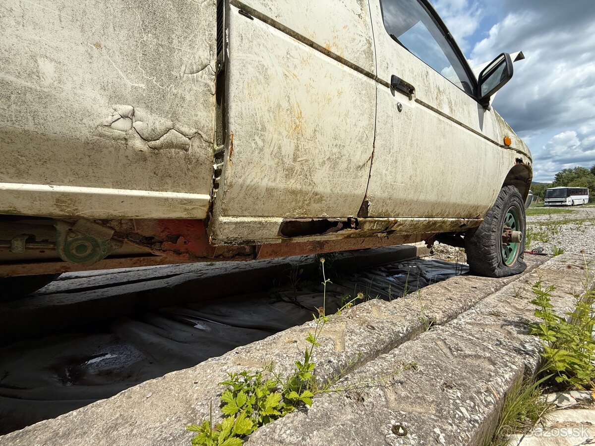 Nissan D21 kingcab - 4