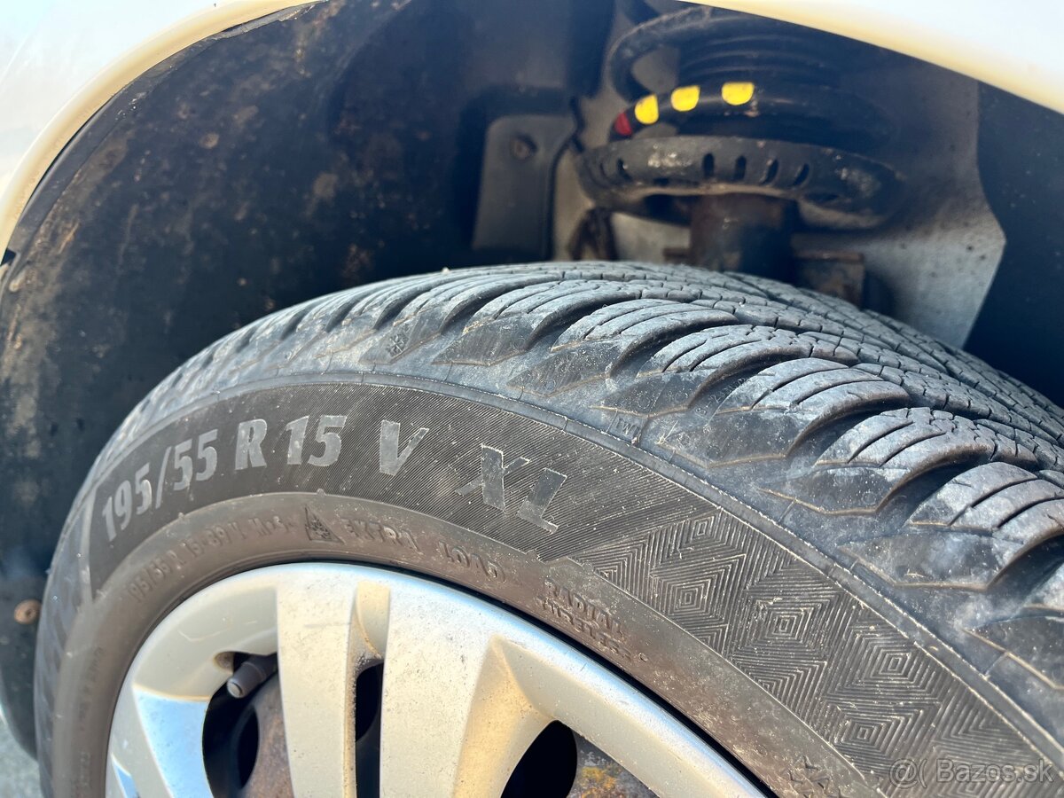 Škoda fabia 2 1,6TDI 66kw - 4