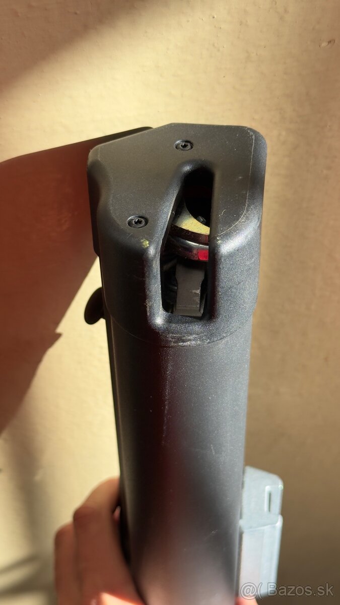 Audi A6 C8 Avant roleta kufra 4K9861691 94H - 4