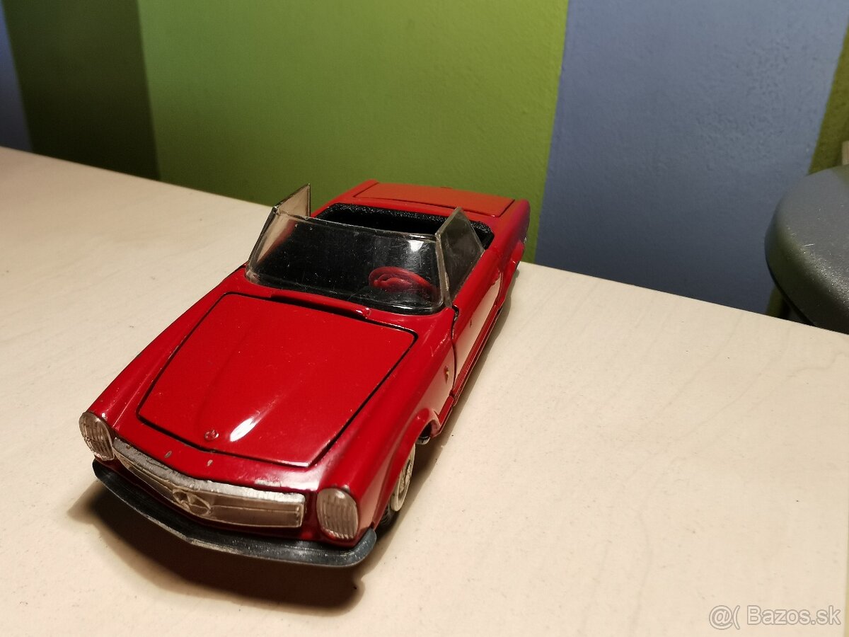 Tekno Denmark Mercedes 230 SL cabrio - 4