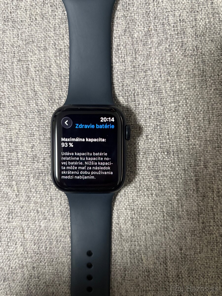 Apple Watch SE 44mm (2.gen) - 4