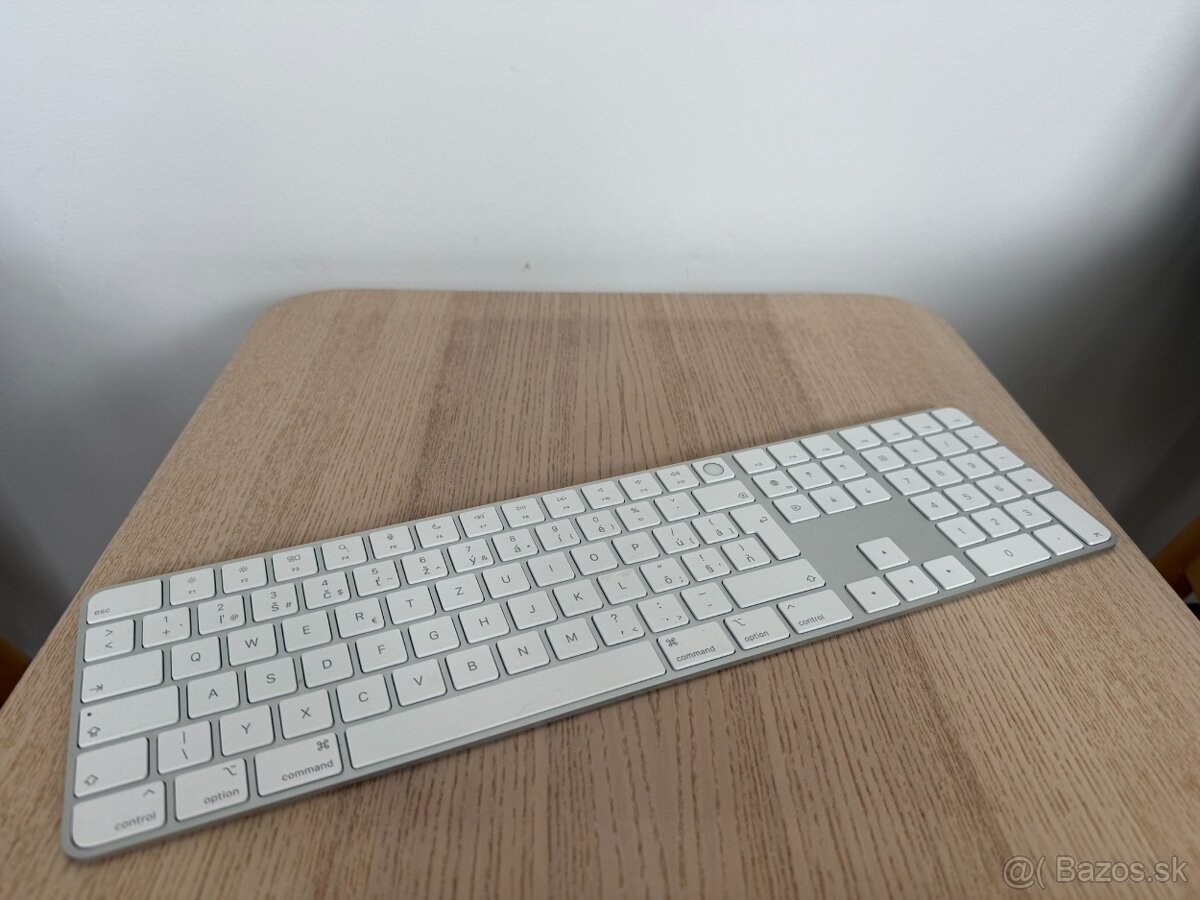 Apple Magic Keyboard - 4