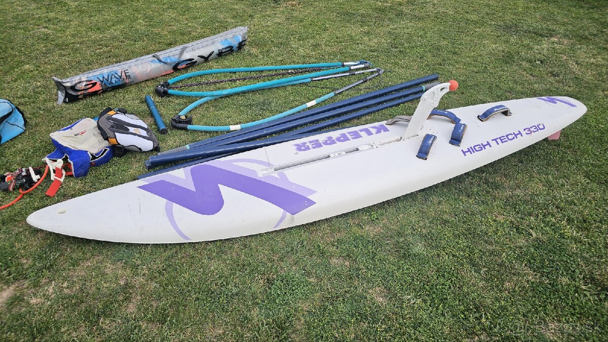 Windsurfova doska s príslušenstvom. - 4