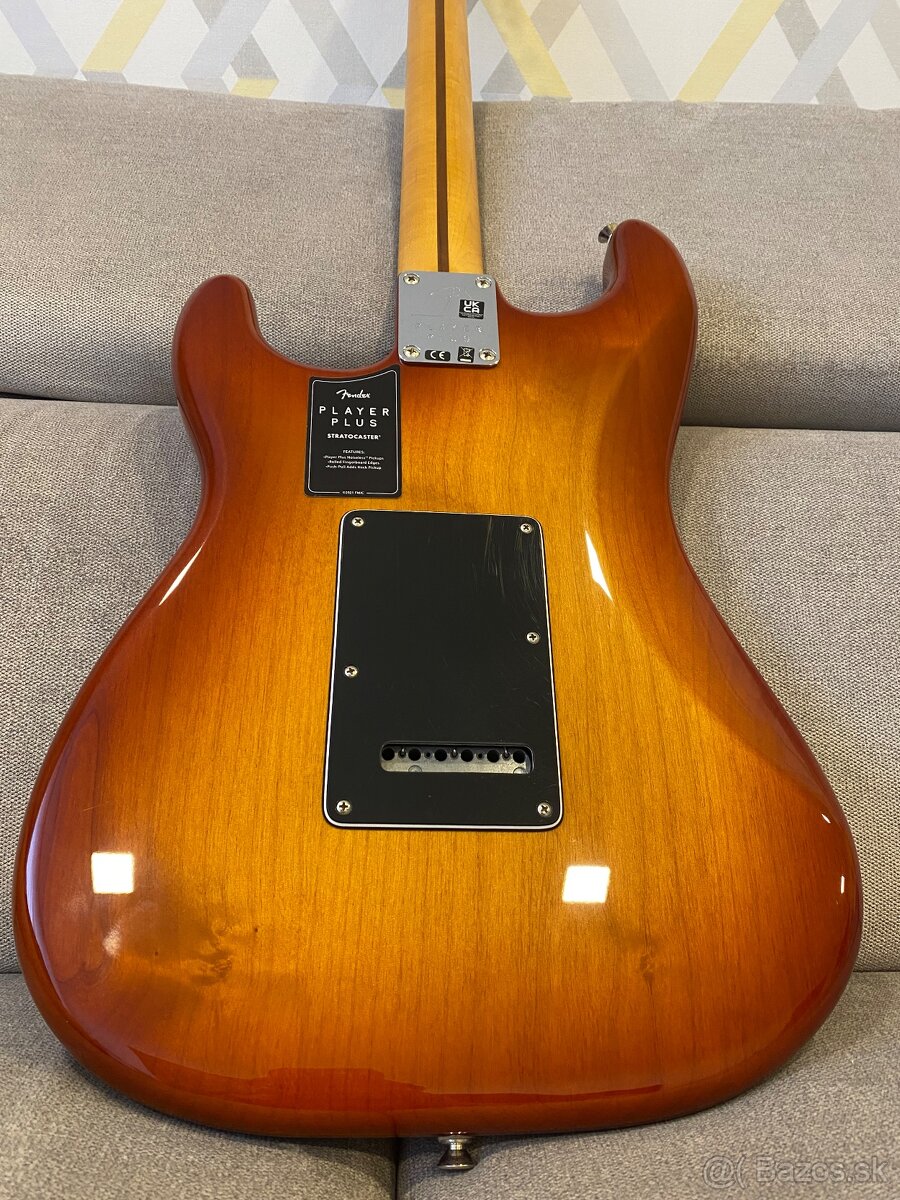 Fender Player Plus Stratocaster - 4