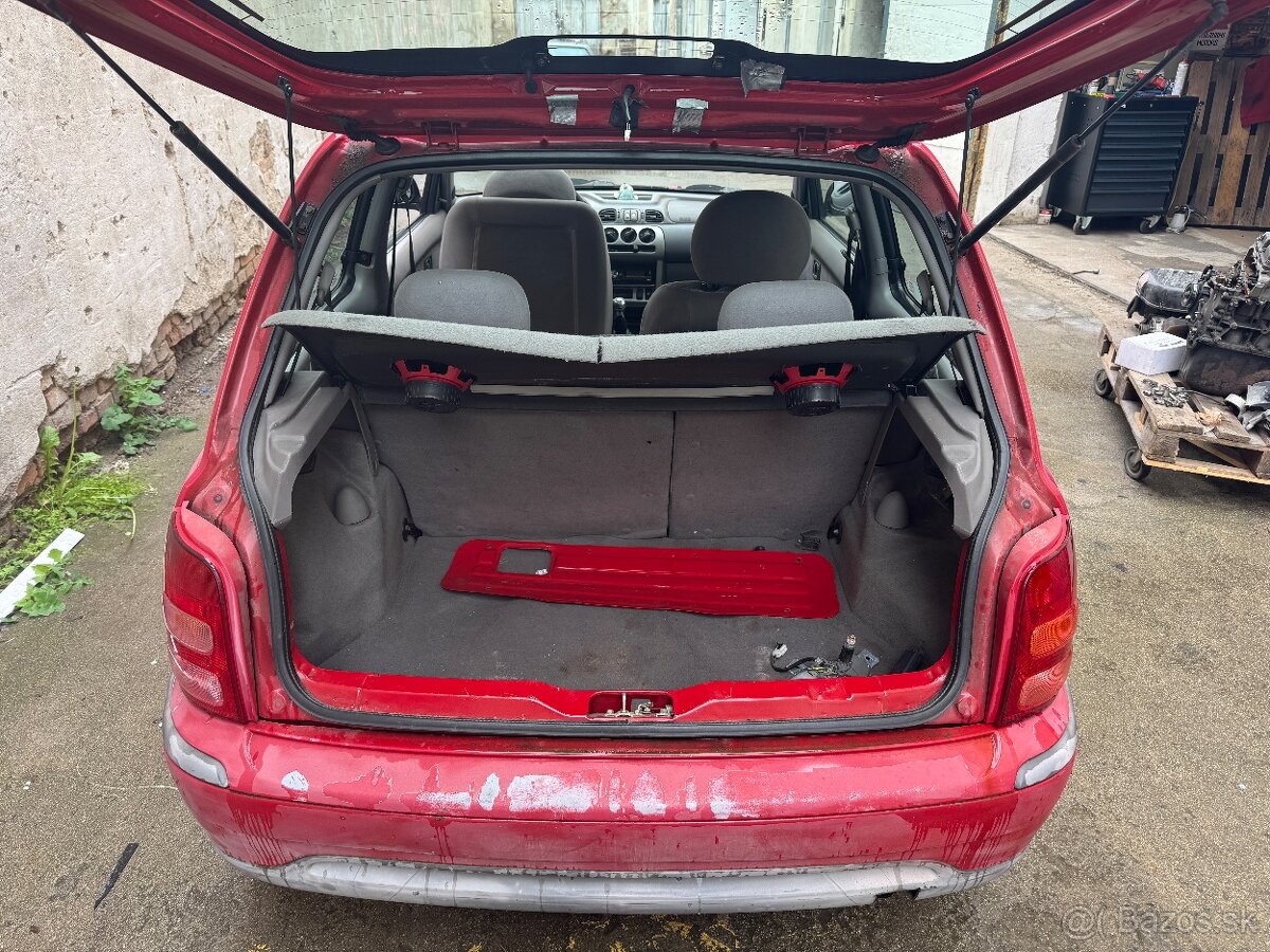 Nissan Micra K11 Díly - 4