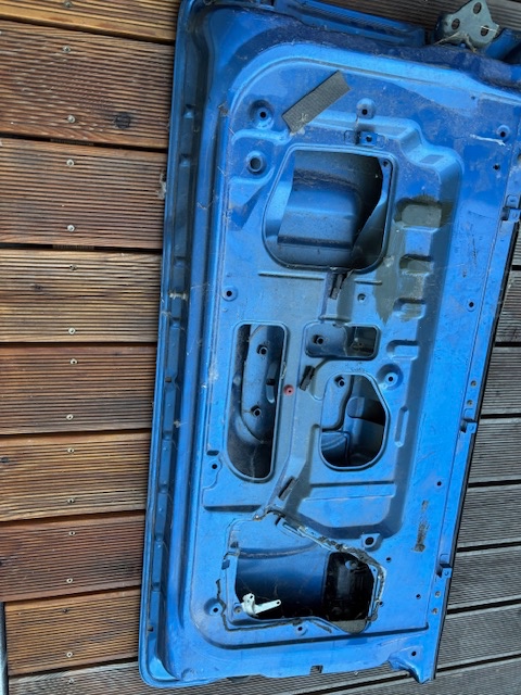 Predám zadné-kufrové dvere na Jimny Cabrio - 4