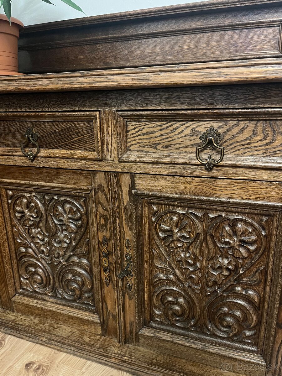 starožitný drevený komod - 4