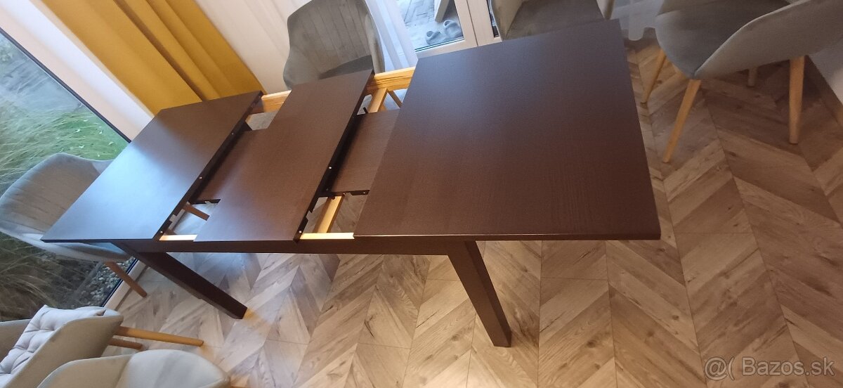 Rozťahovaci jedálenský stôl - 4