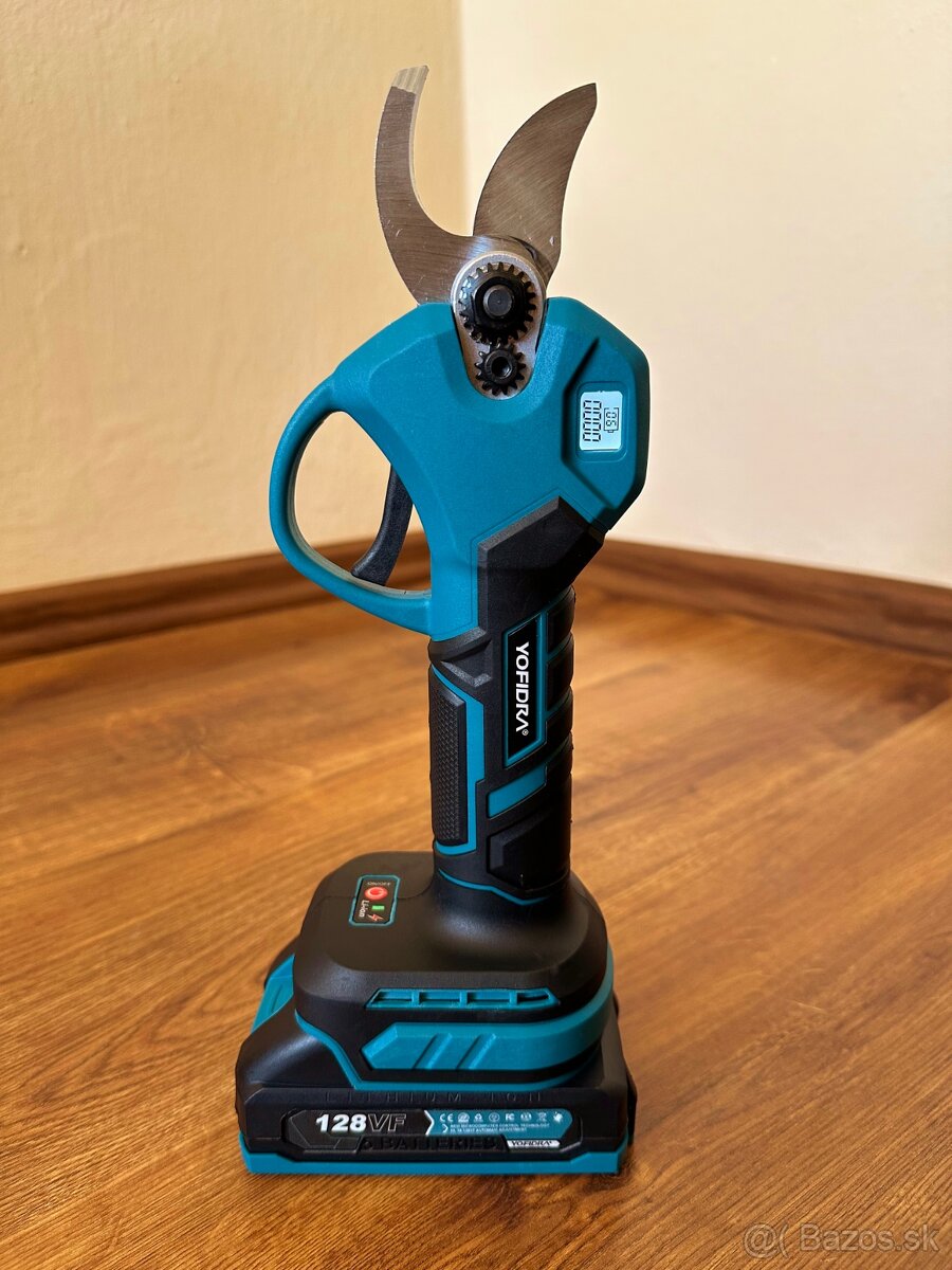 AKU bezuhlíkové záhradné nožnice na konáre 30mm - 4