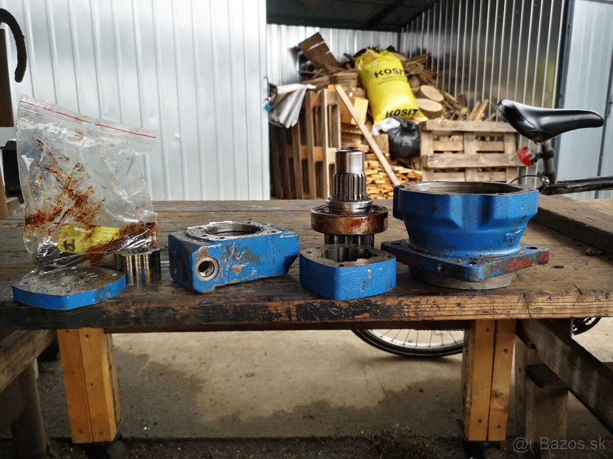 Otoč takeuchi tb216 - 4