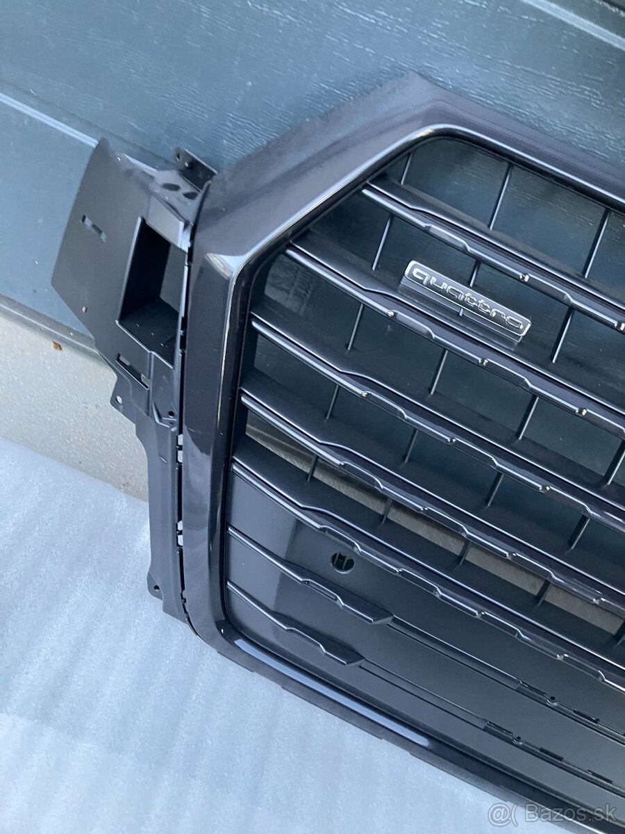 maska audi q7 15-15 sline s-line cerna grill - 4