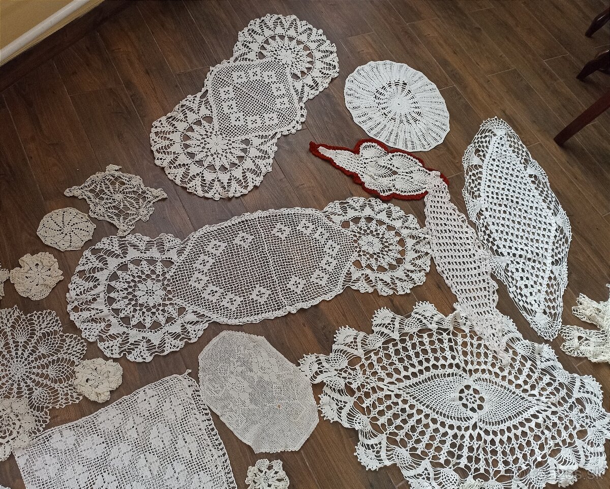 Staré háckované obrusy - 4