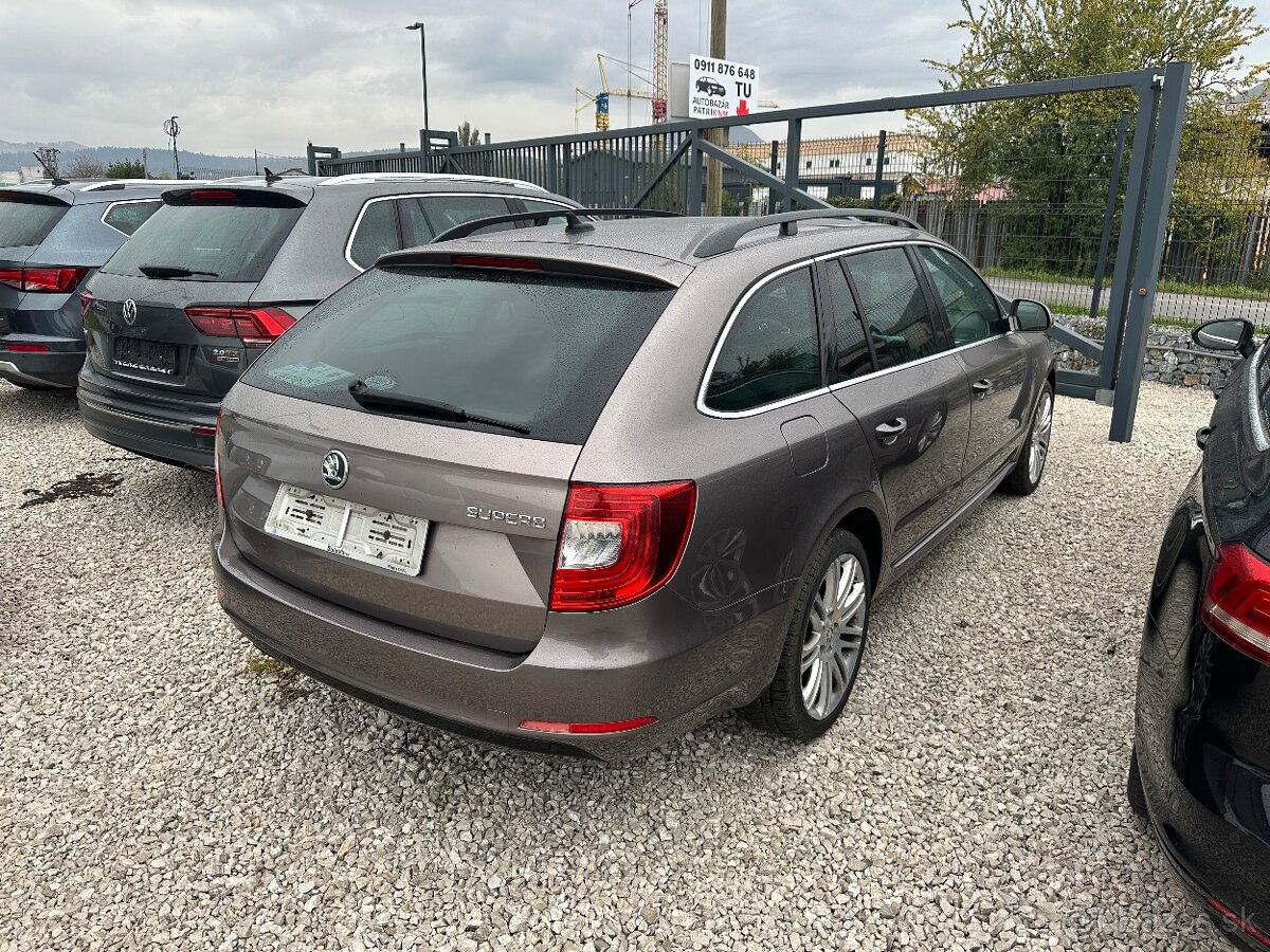 Rezervované—Škoda superb 2 dsg facelift - 4