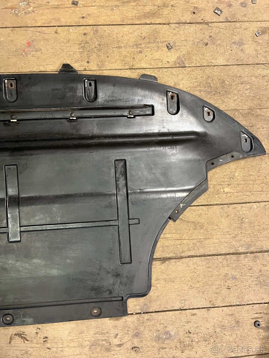 Spodny kryt motora - 4
