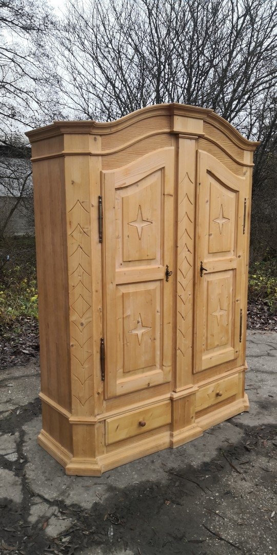 Celomasivna policová skriňa - 4