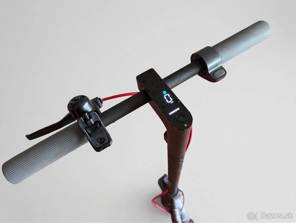 Predám Xiaomi Electric Scooter 4 - 4
