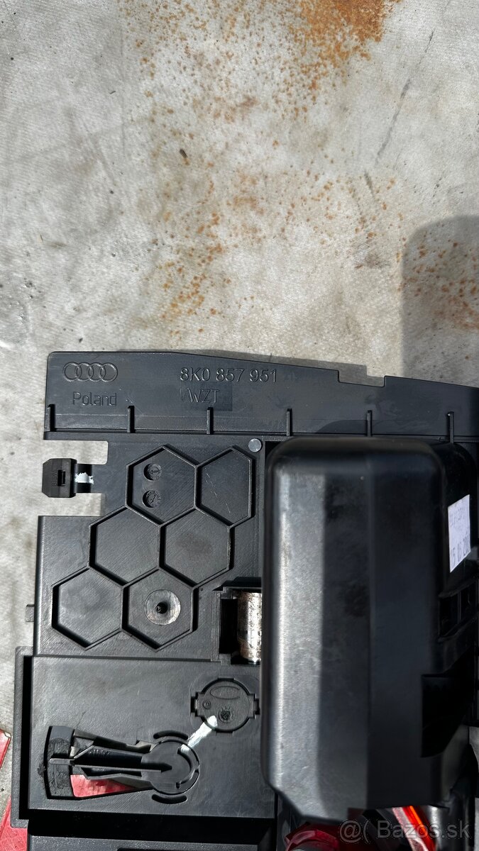 Nadpis: Stredový panel / popolník Audi A5 - 4