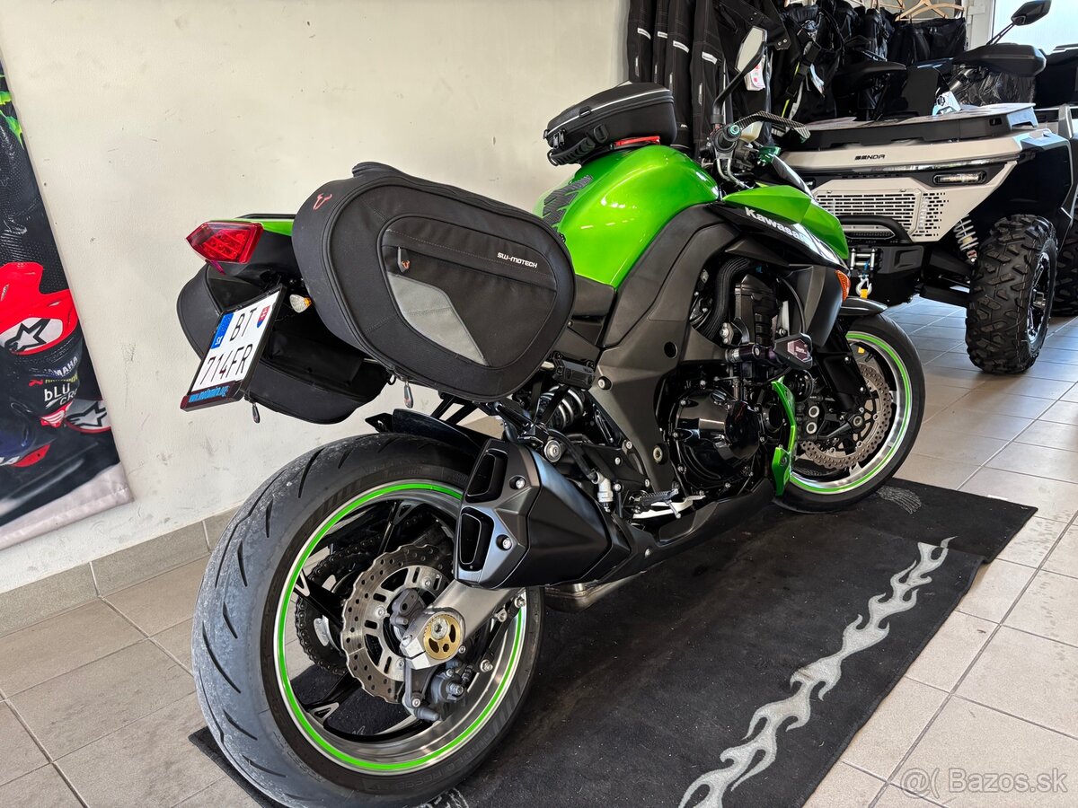 Kawasaki Z1000 - 4